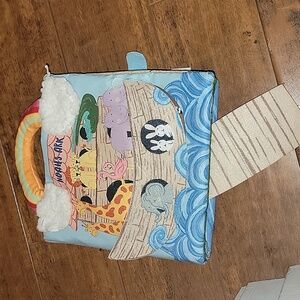 Mud Pie Noah's Ark Art book baby crinkle book